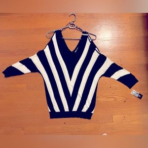 INC  V Neck Cold Shoulder Knit Sweater Top Shirt Stripes Black & White X-Large
